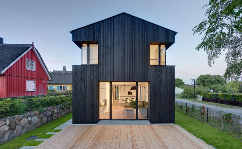 There are many reviews about Scandinavian-style houses, which are mostly good.