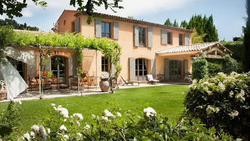 Karakteristična značajka stila Provence su veliki prozori