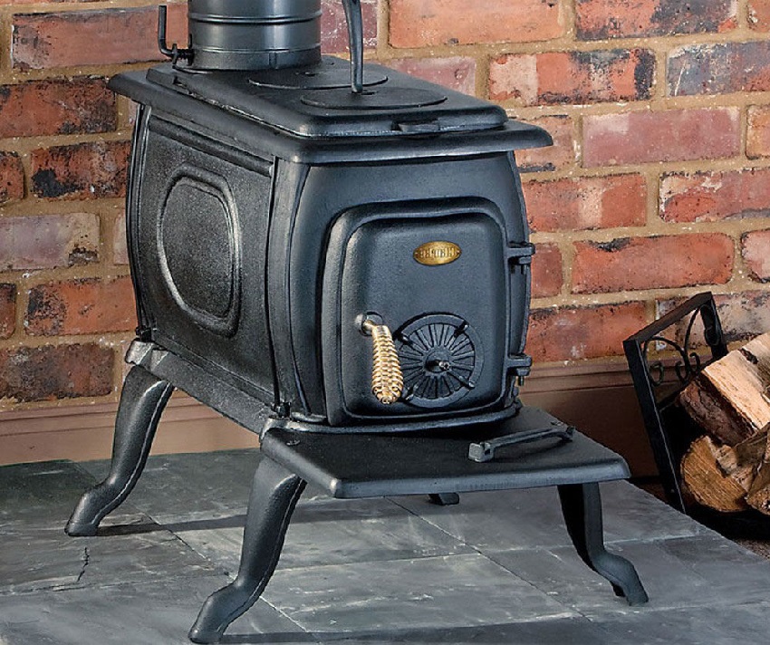 Antique stove will look great in any garage