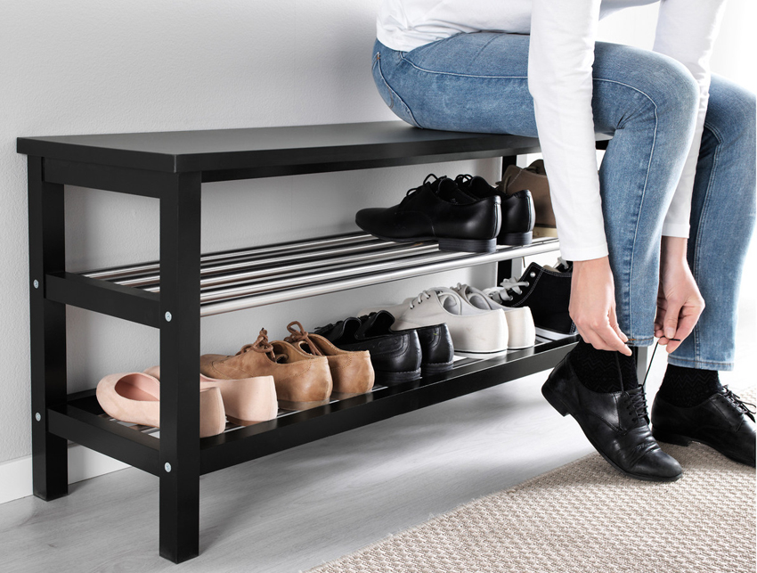 The rack can be made low, so the top shelf is usually used as a bench