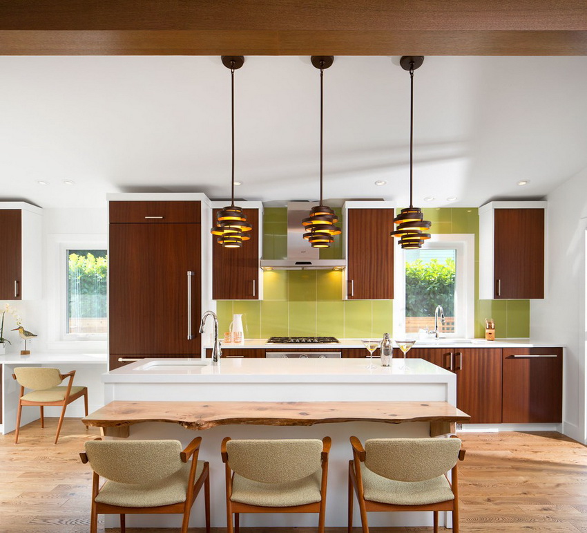 A modern kitchen in chocolate colors is best diluted with other matching colors