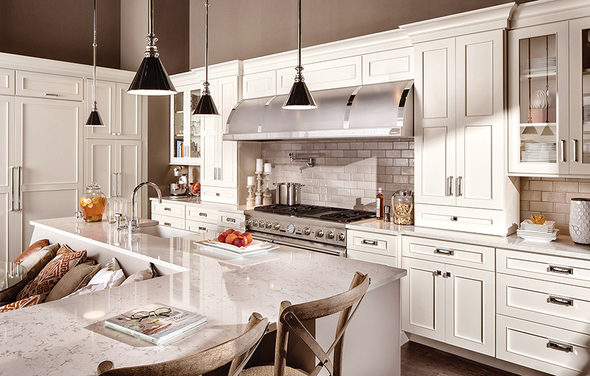 Kuhinjski set i radna ploča mogu se izrađivati ​​u različitim nijansama