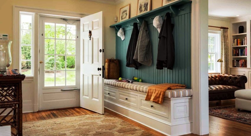 Hallway interior: how to organize a room that sets the tone for the whole apartment or house