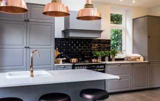 Gray kitchen: a modern and concise way to decorate space