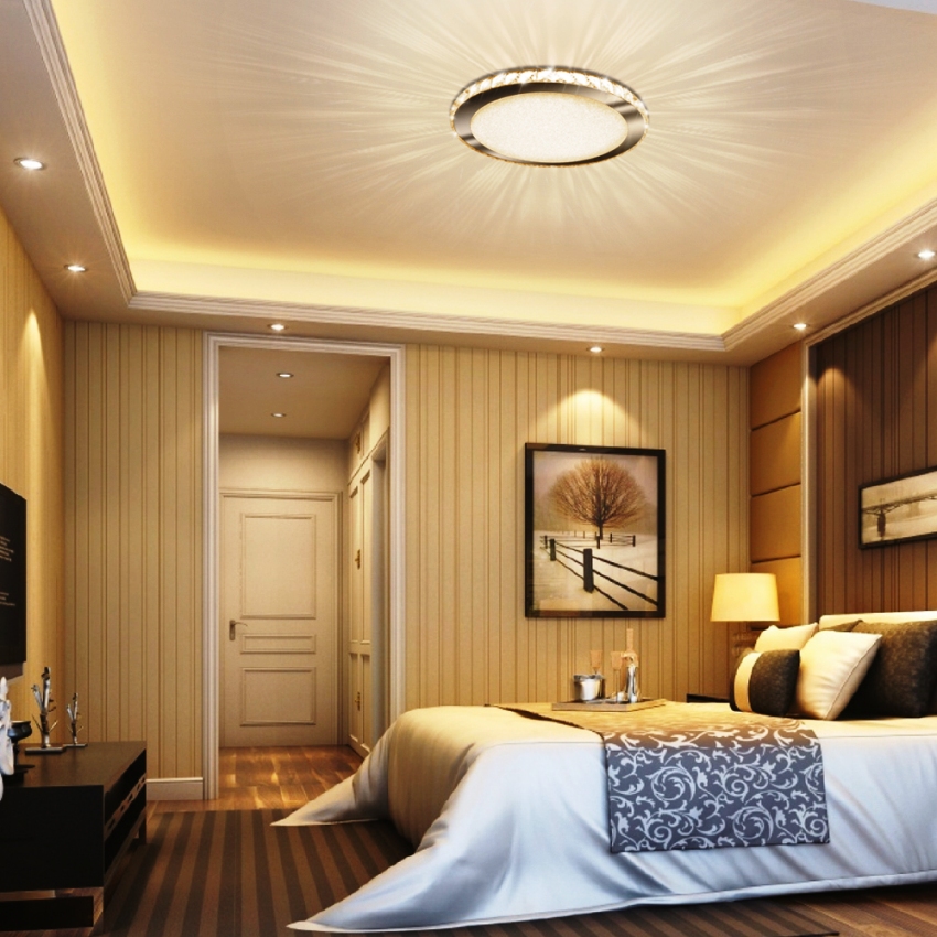 LED-lysekroner på soverommet er en sikker måte å skape en romantisk setting på.