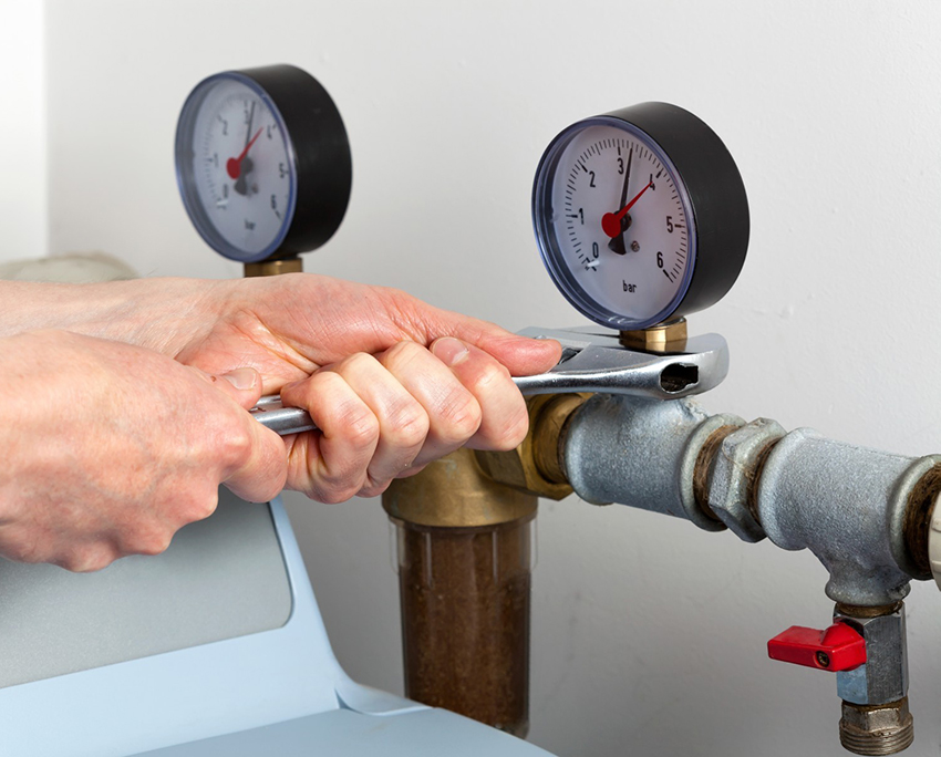 It is recommended to entrust the installation of the meter to a professional