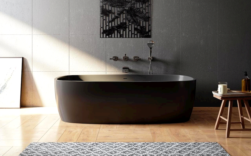 A separate bathtub in the interior not only looks elegant and chic, but also contributes to a visual increase in the area of ​​the room