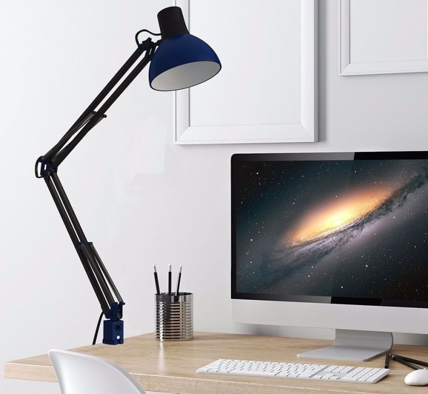 En lampe er et multitasking-emne, den kan utføre flere funksjoner samtidig