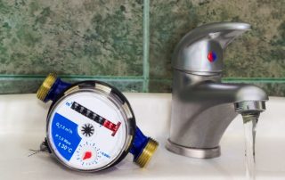 Water meter transmitting readings: ways to send data
