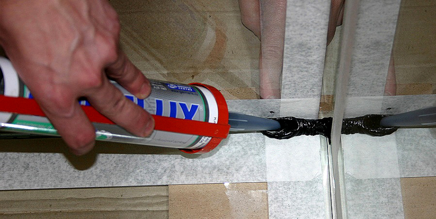 The adhesive sealant must be of high quality, trusted manufacturer