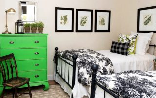 Chest of drawers in the bedroom: harmony in the interior and ease of use