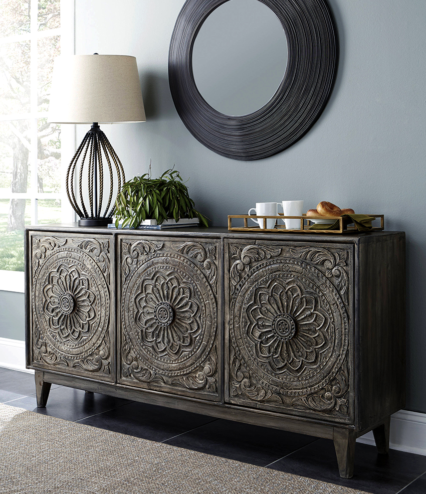 A chest of drawers with wooden shelves will become the main decoration in the room.