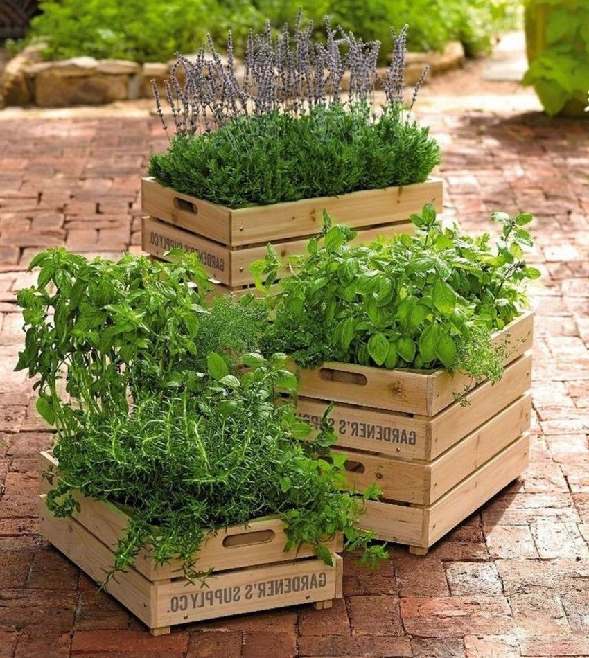 The pass-through wooden box can be safely used as a floor planter