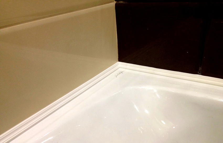 Plastic bathroom corners are made on the basis of polyvinyl chloride