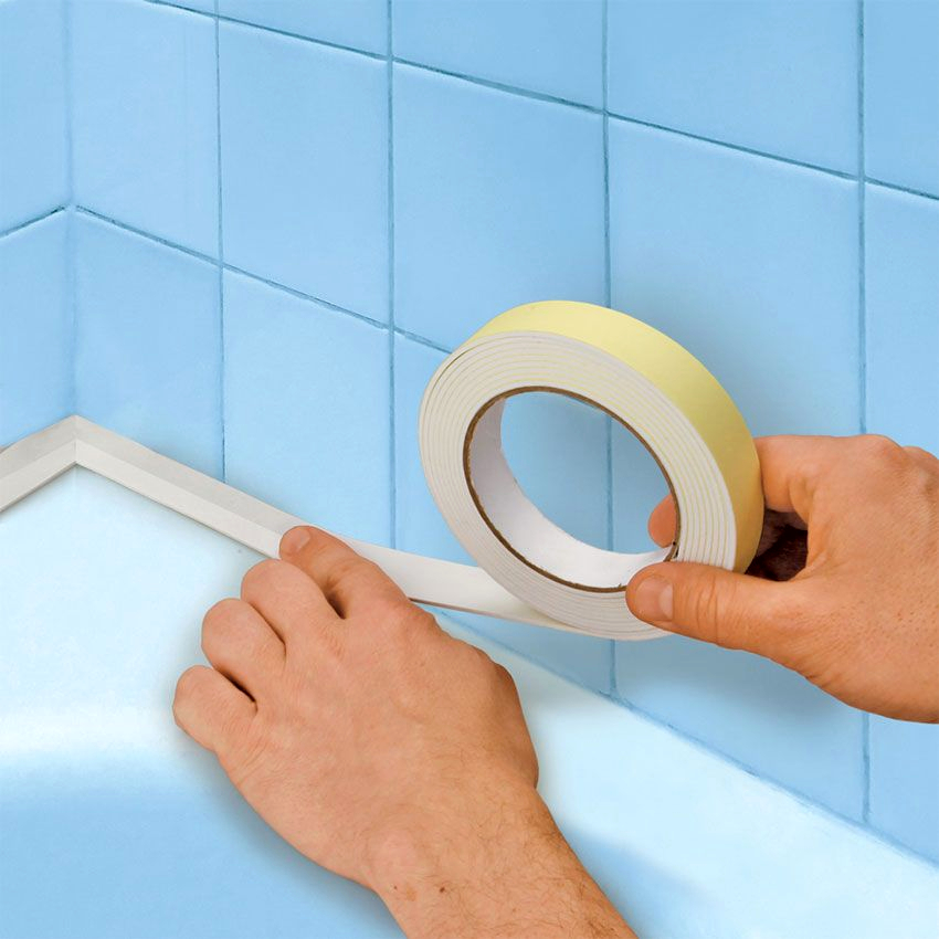Correctly fitted bathroom curb tape helps prevent mold and mildew
