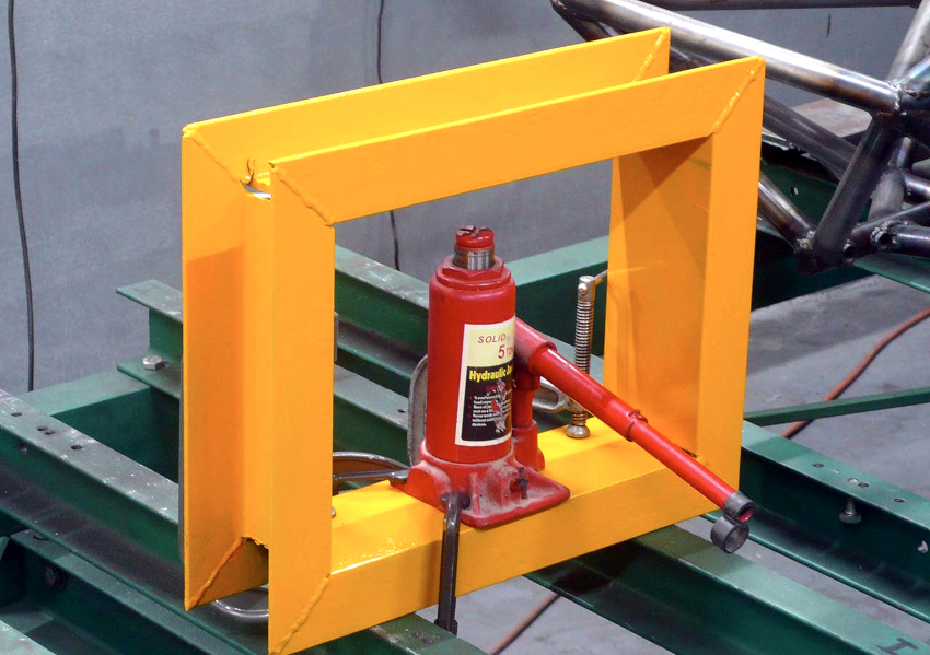 When air enters the cavity of the jack, an insufficient level of press pressure is observed