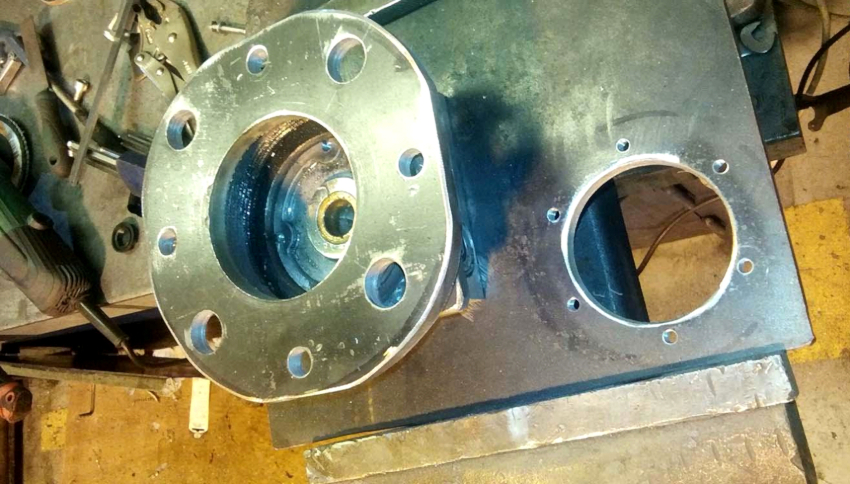 Flange for electric motor hydraulic press can be made from car hub