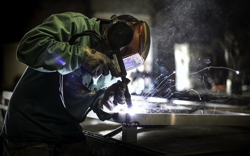 Joining of blanks takes place by performing welding