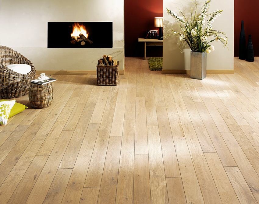 Externally, the coating is from an engineered board, it is impossible to distinguish from a wooden floor