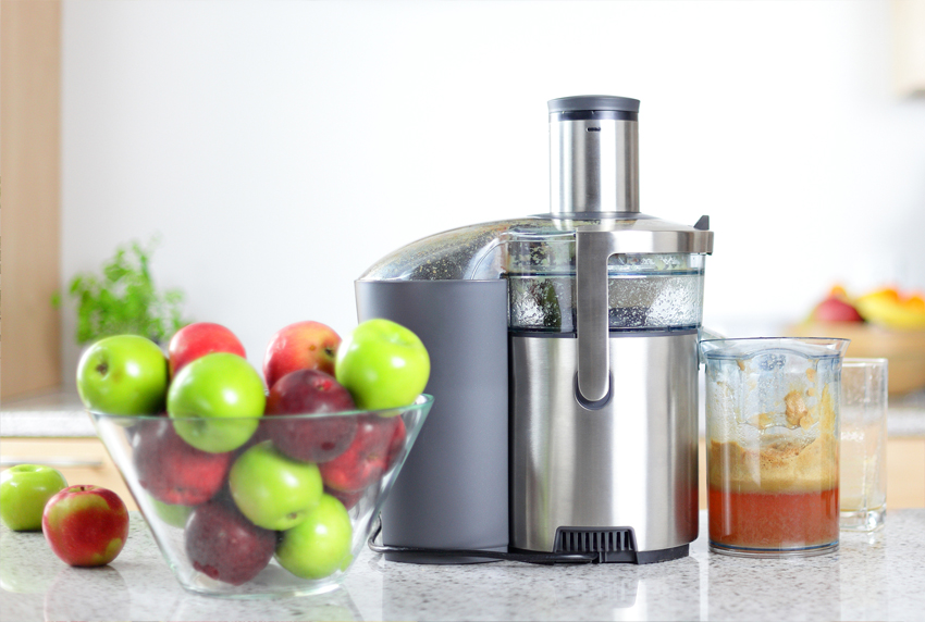 A wide range of devices and affordable cost are the main advantages of centrifugal juicers