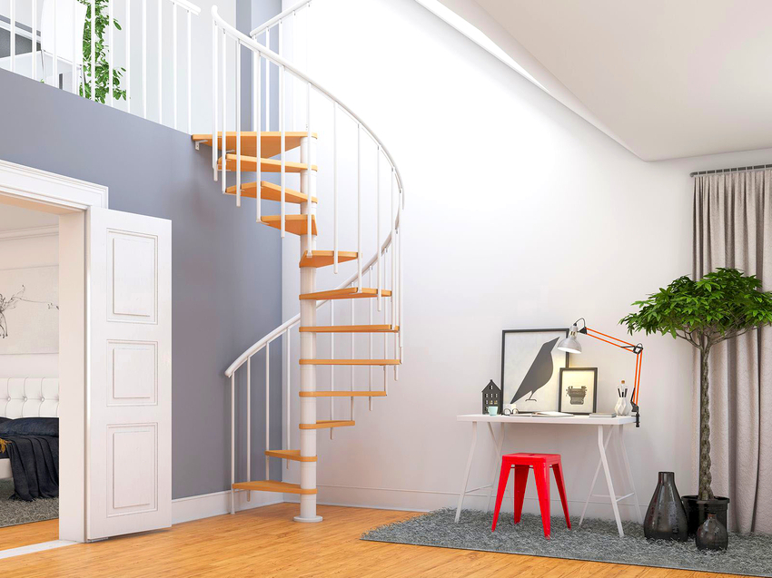 U kuću se mogu ugraditi takve vrste stepenica kao što su ravne, spiralne, kombinirane i marširajuće