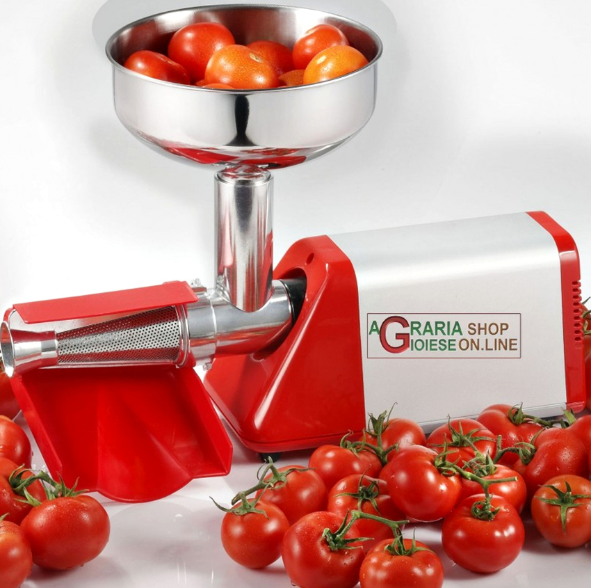 It is recommended to choose tomato juicers equipped with recessed storage containers
