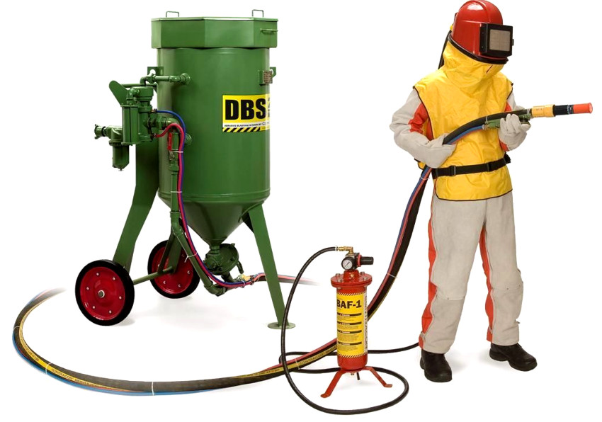 Industrial-type sandblasting consists of the same components as household