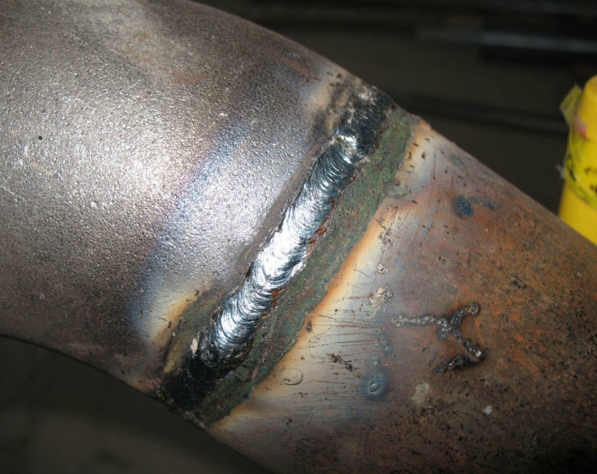 After applying liquid welding, an even and neat seam remains