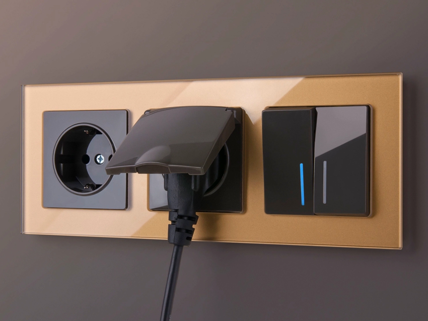 Frame allows two or more sockets to be combined together