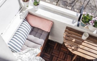 Balcony sofa with storage box: comfort without compromise