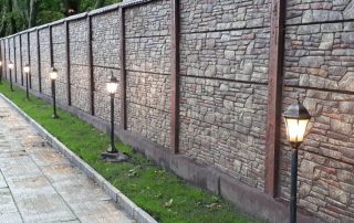 Sekcijska betonska ograda: zaštitno i ukrasno uokvirivanje teritorija